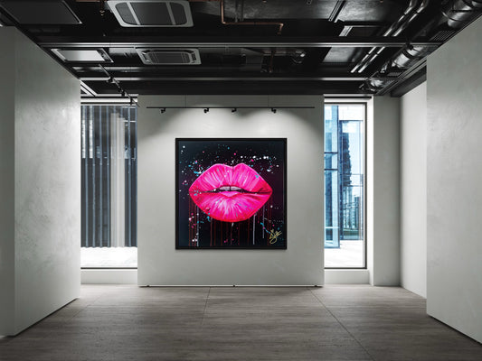 'Lipness Pink Black' 50 x 50